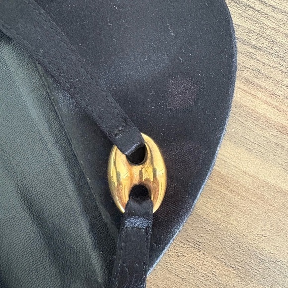 GUCCI by Tom Ford Black Satin Enamel Flower Charm Tassel Sandals Heels - Size 7 - Picture 7 of 10